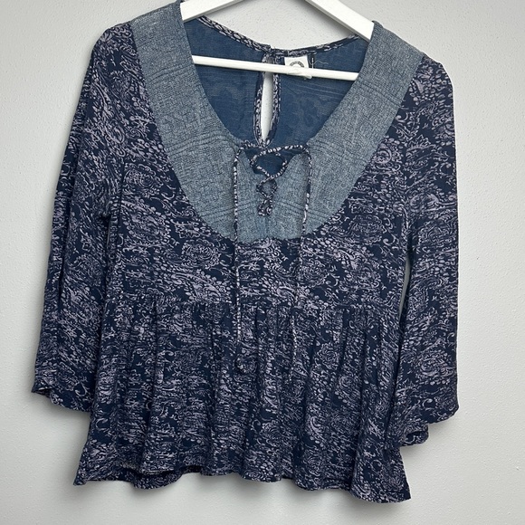 Akemi + Kin Tops - Anthropology Akimi + Kin Boho Paisley 100% Cotton Peasant Top